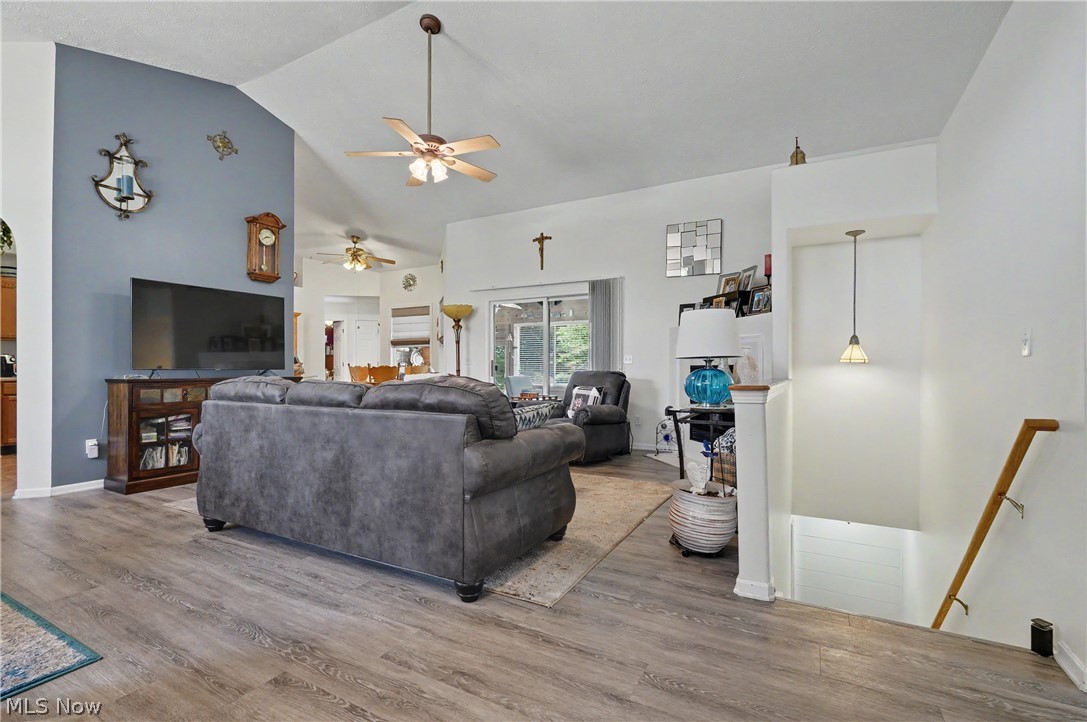 11547 Grand Valley Drive NW Uniontown OH 44685