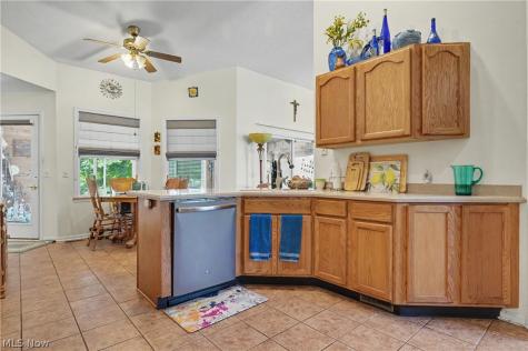 11547 Grand Valley Drive NW Uniontown OH 44685