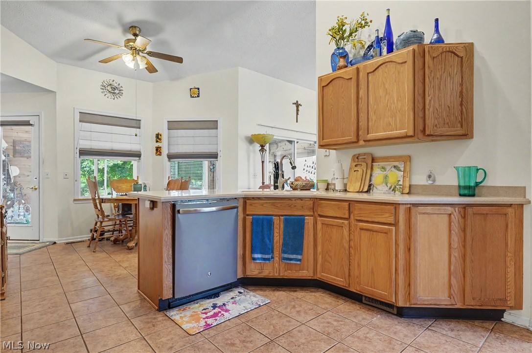 11547 Grand Valley Drive NW Uniontown OH 44685