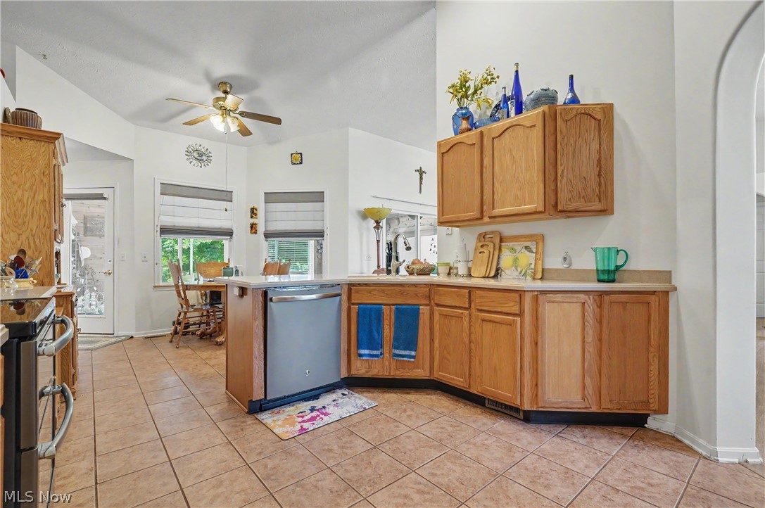 11547 Grand Valley Drive NW Uniontown OH 44685