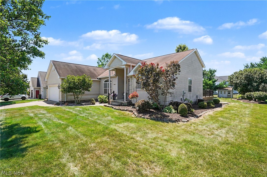 11547 Grand Valley Drive NW Uniontown OH 44685