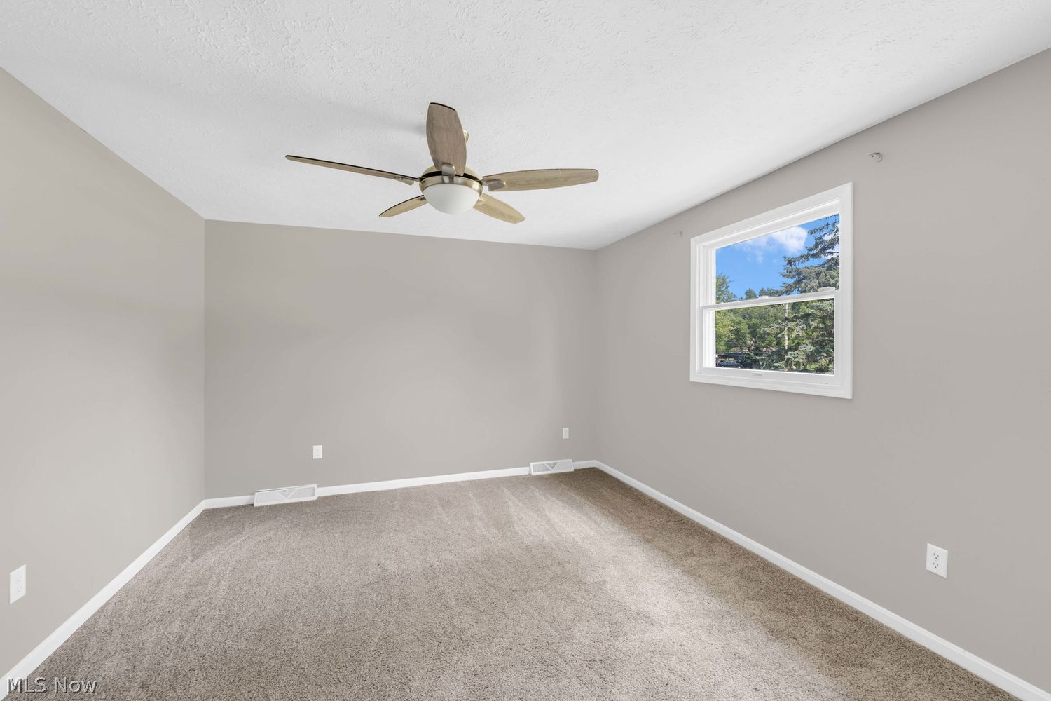 5284 Case Road North Ridgeville OH 44039
