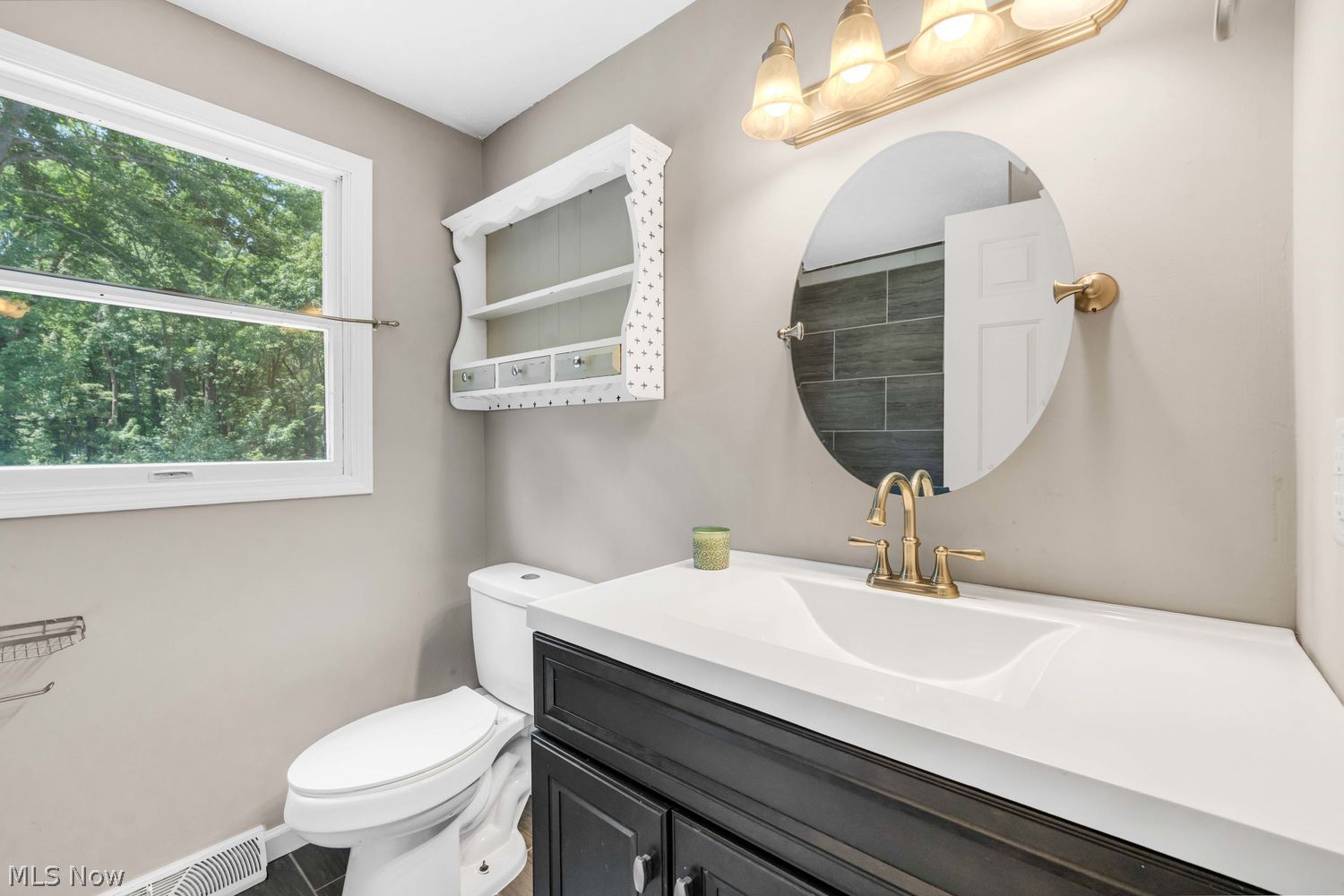 5284 Case Road North Ridgeville OH 44039