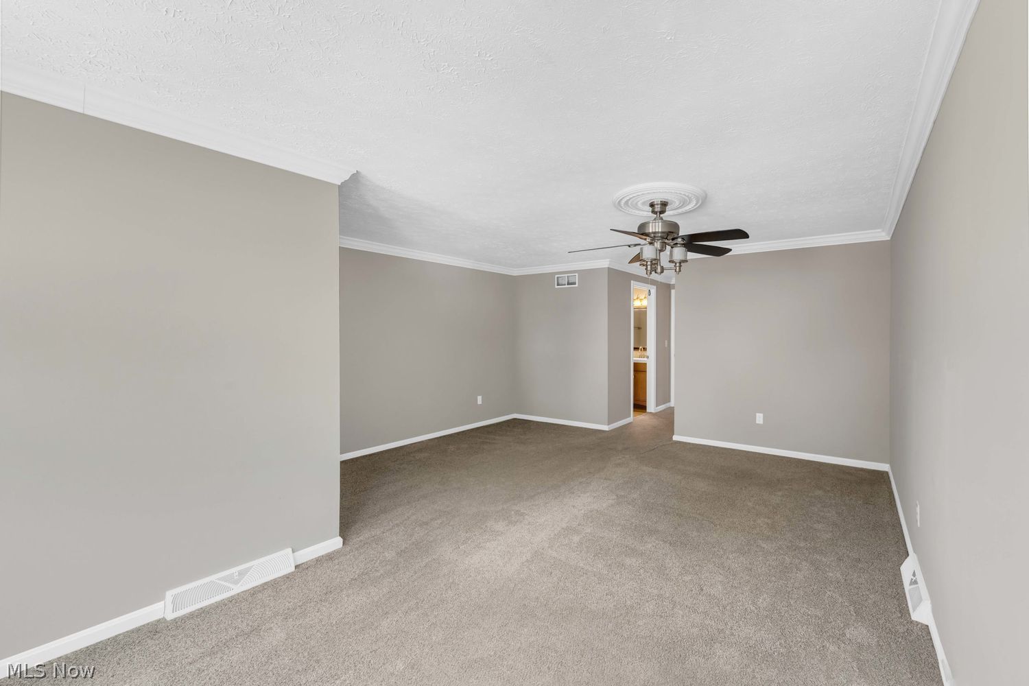 5284 Case Road North Ridgeville OH 44039