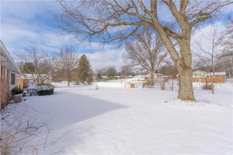5611 Cherokee Avenue NW North Canton OH 44720