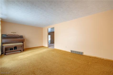 5611 Cherokee Avenue NW North Canton OH 44720