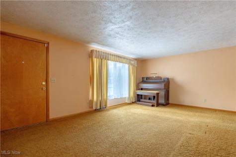 5611 Cherokee Avenue NW North Canton OH 44720