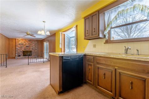 5611 Cherokee Avenue NW North Canton OH 44720