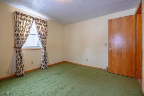 5611 Cherokee Avenue NW North Canton OH 44720