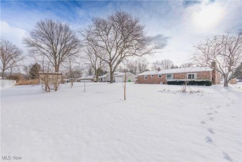 5611 Cherokee Avenue NW North Canton OH 44720