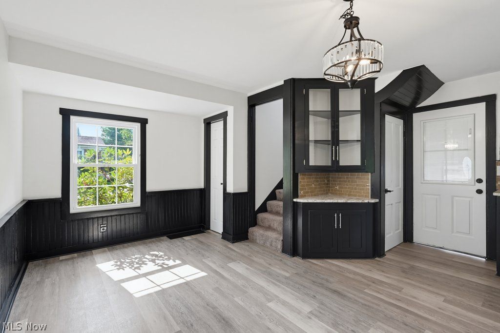 3477 Kinsley Drive NE Hartville OH 44632