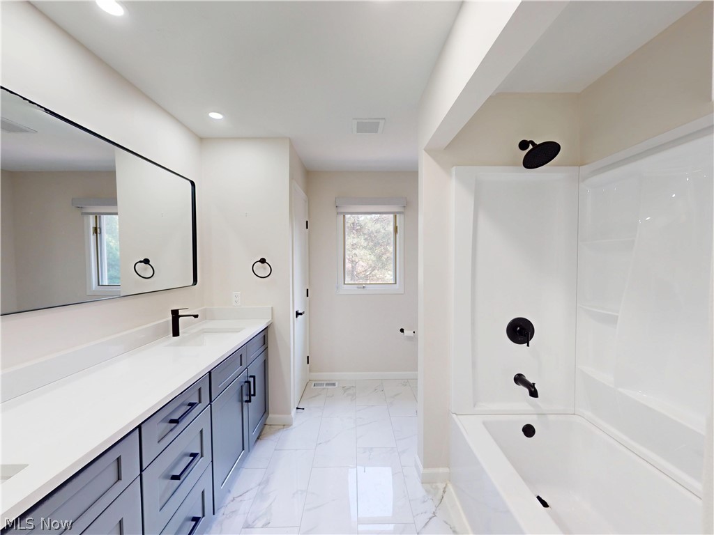 5650 Ashley Circle Highland Heights OH 44143