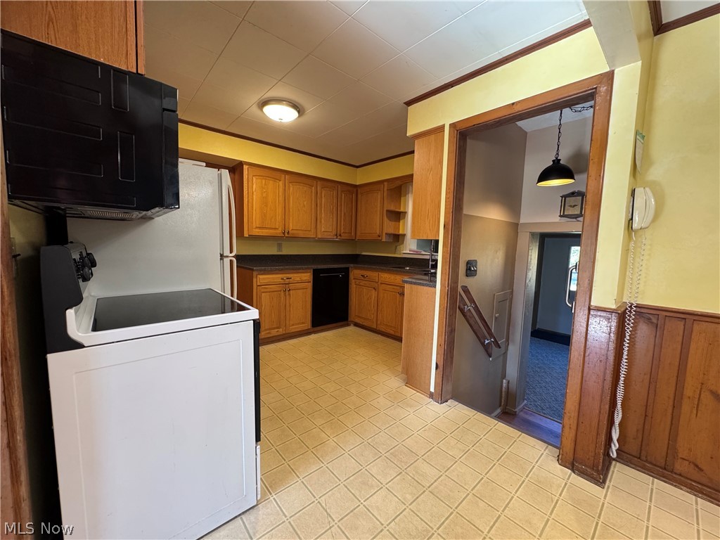 378 Park Avenue Chardon OH 44024