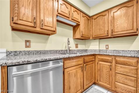20860 Farnsleigh Road Shaker Heights OH 44122