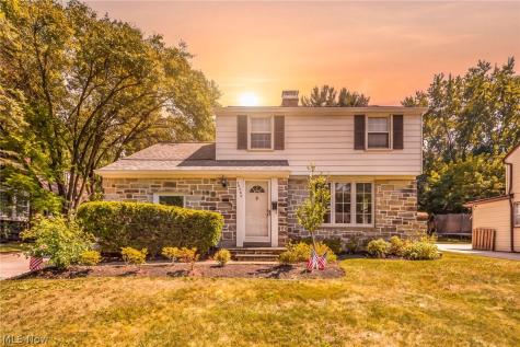 20860 Farnsleigh Road Shaker Heights OH 44122