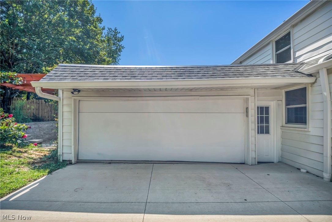 20860 Farnsleigh Road Shaker Heights OH 44122