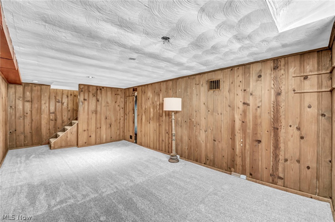 20860 Farnsleigh Road Shaker Heights OH 44122