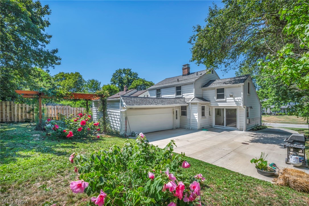 20860 Farnsleigh Road Shaker Heights OH 44122