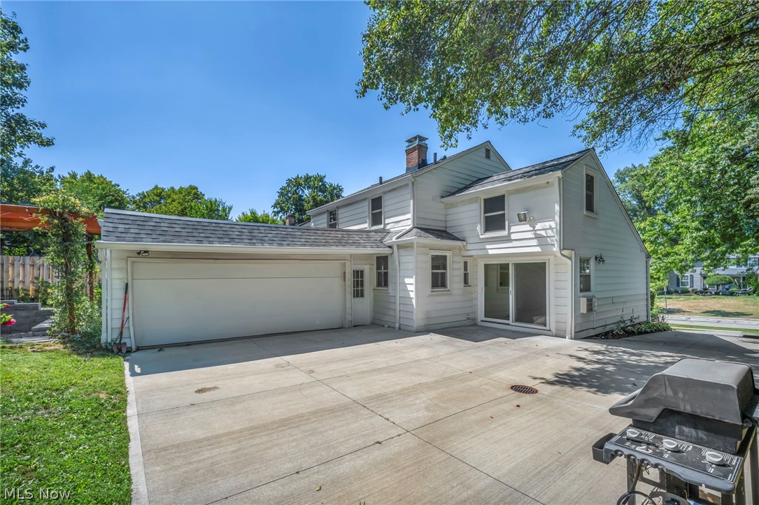 20860 Farnsleigh Road Shaker Heights OH 44122