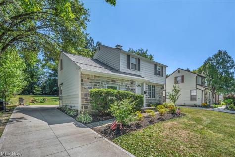 20860 Farnsleigh Road Shaker Heights OH 44122