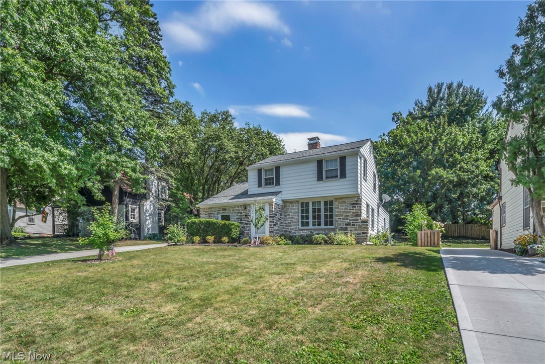 20860 Farnsleigh Road Shaker Heights OH 44122