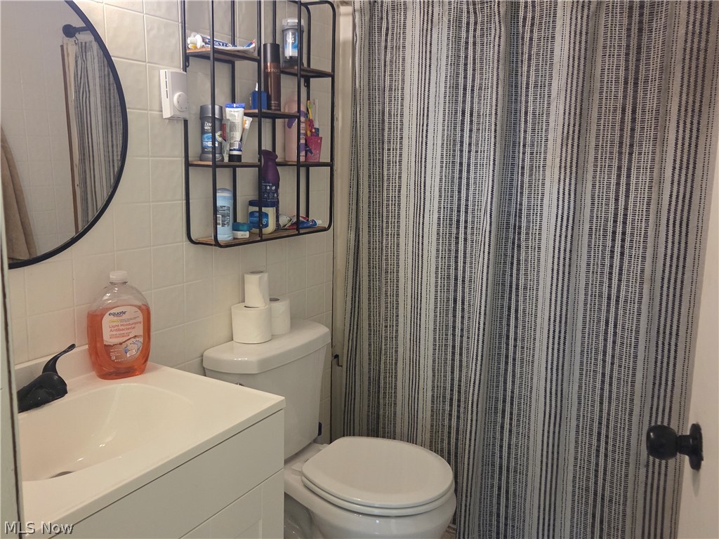 3036 Meadow Road Cambridge OH 43725