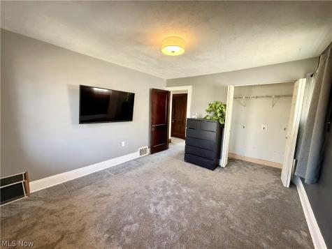 14931 Lakewood Heights Boulevard Lakewood OH 44107