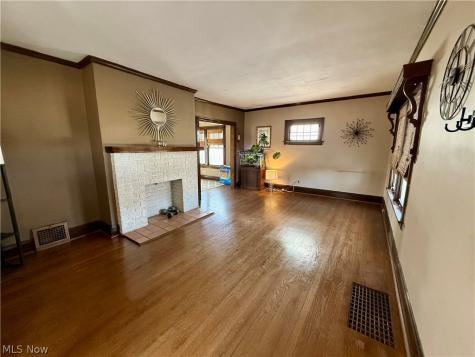 14931 Lakewood Heights Boulevard Lakewood OH 44107