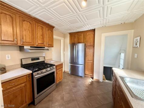 14931 Lakewood Heights Boulevard Lakewood OH 44107