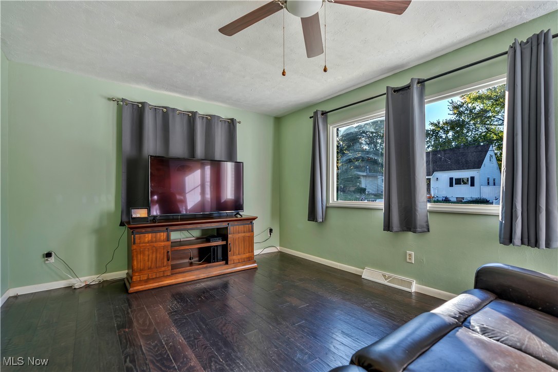 1615 Romona Road Akron OH 44305