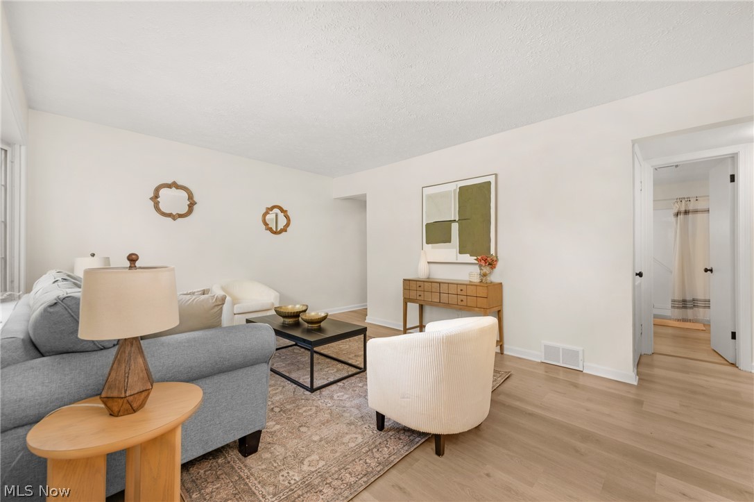 2348 Buena Vista Drive Wickliffe OH 44092