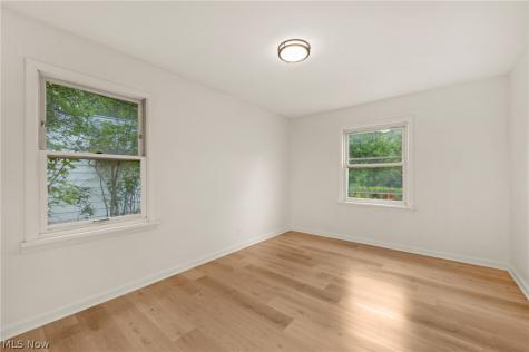 2348 Buena Vista Drive Wickliffe OH 44092