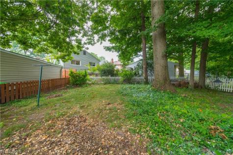 2348 Buena Vista Drive Wickliffe OH 44092