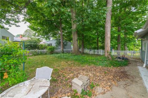 2348 Buena Vista Drive Wickliffe OH 44092