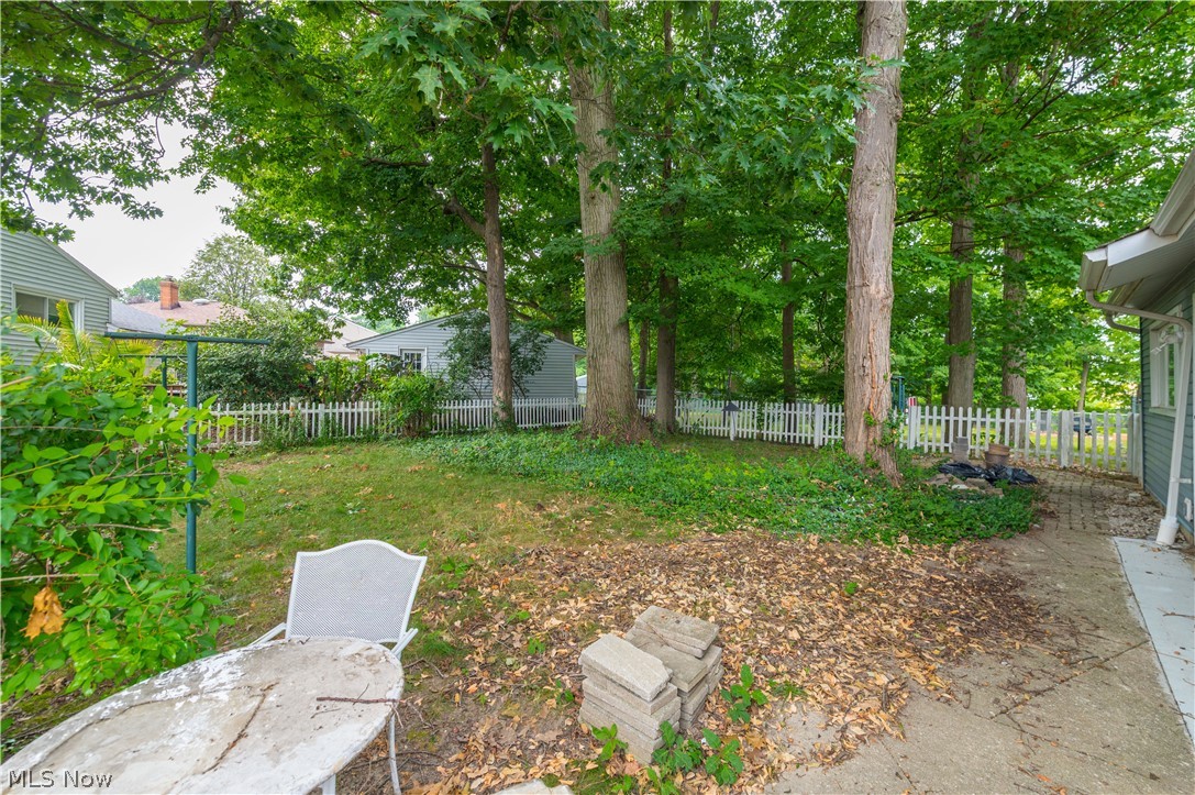 2348 Buena Vista Drive Wickliffe OH 44092