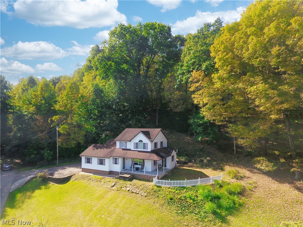 1235 Roosevelt Street SW Sherrodsville OH 44675