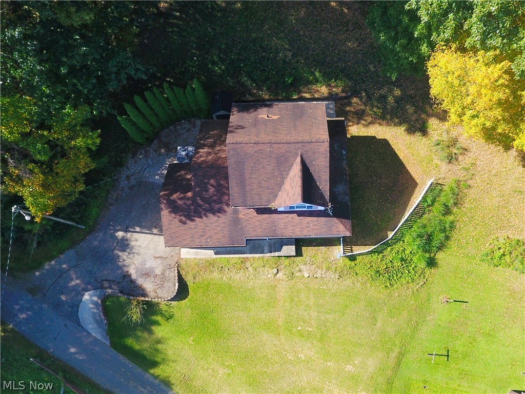 1235 Roosevelt Street SW Sherrodsville OH 44675