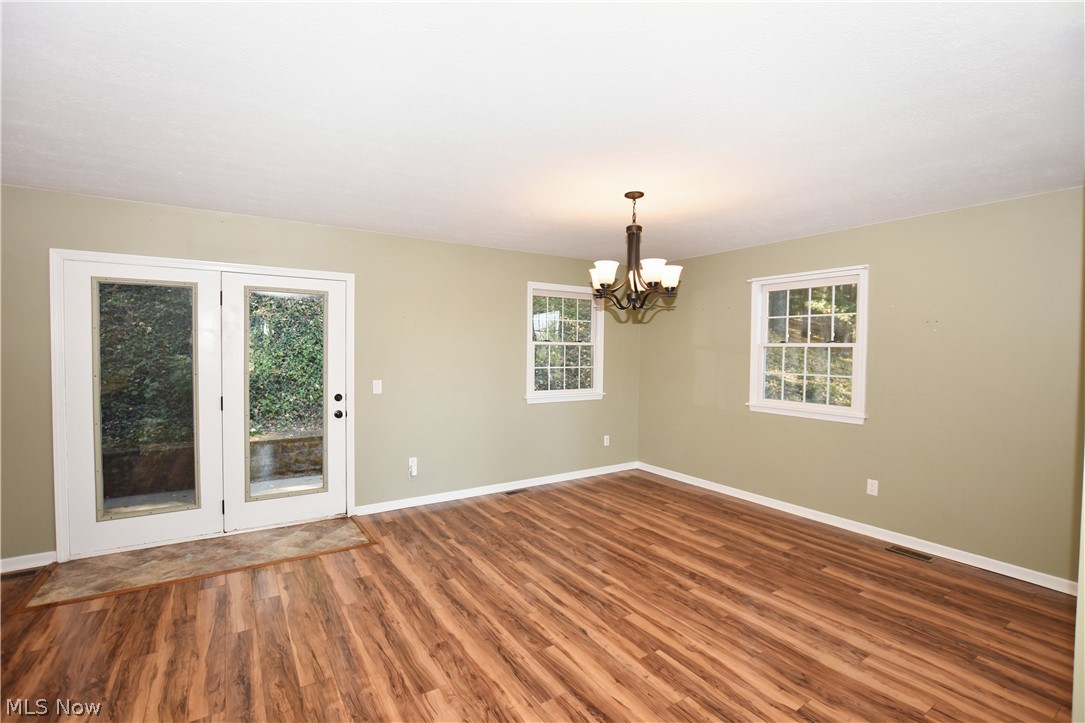 1235 Roosevelt Street SW Sherrodsville OH 44675