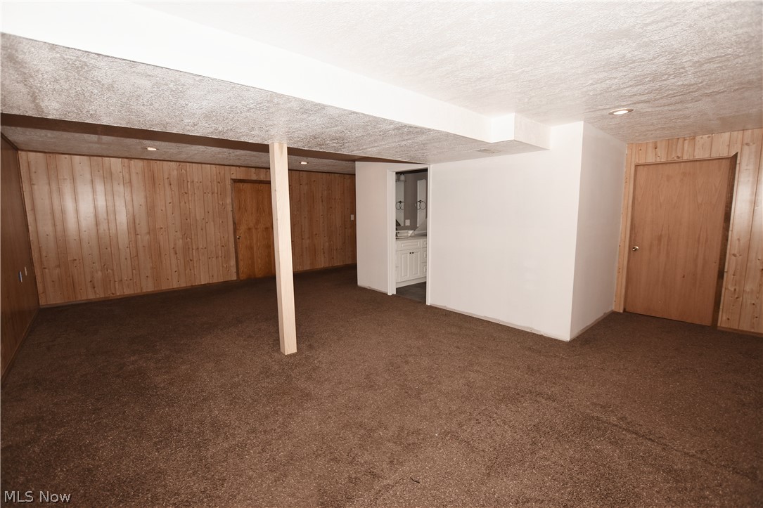 1235 Roosevelt Street SW Sherrodsville OH 44675
