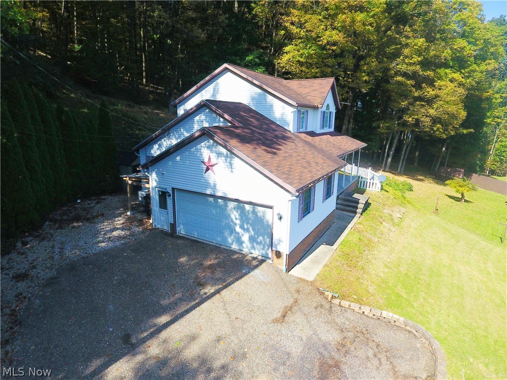 1235 Roosevelt Street SW Sherrodsville OH 44675