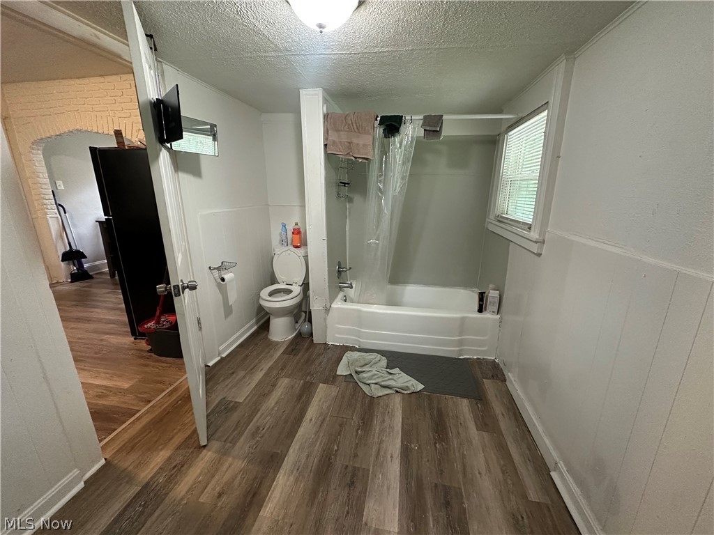875 E 154th Street Cleveland OH 44110