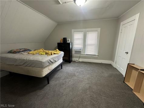 875 E 154th Street Cleveland OH 44110