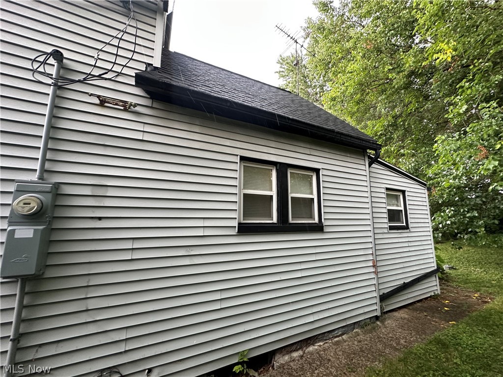 875 E 154th Street Cleveland OH 44110