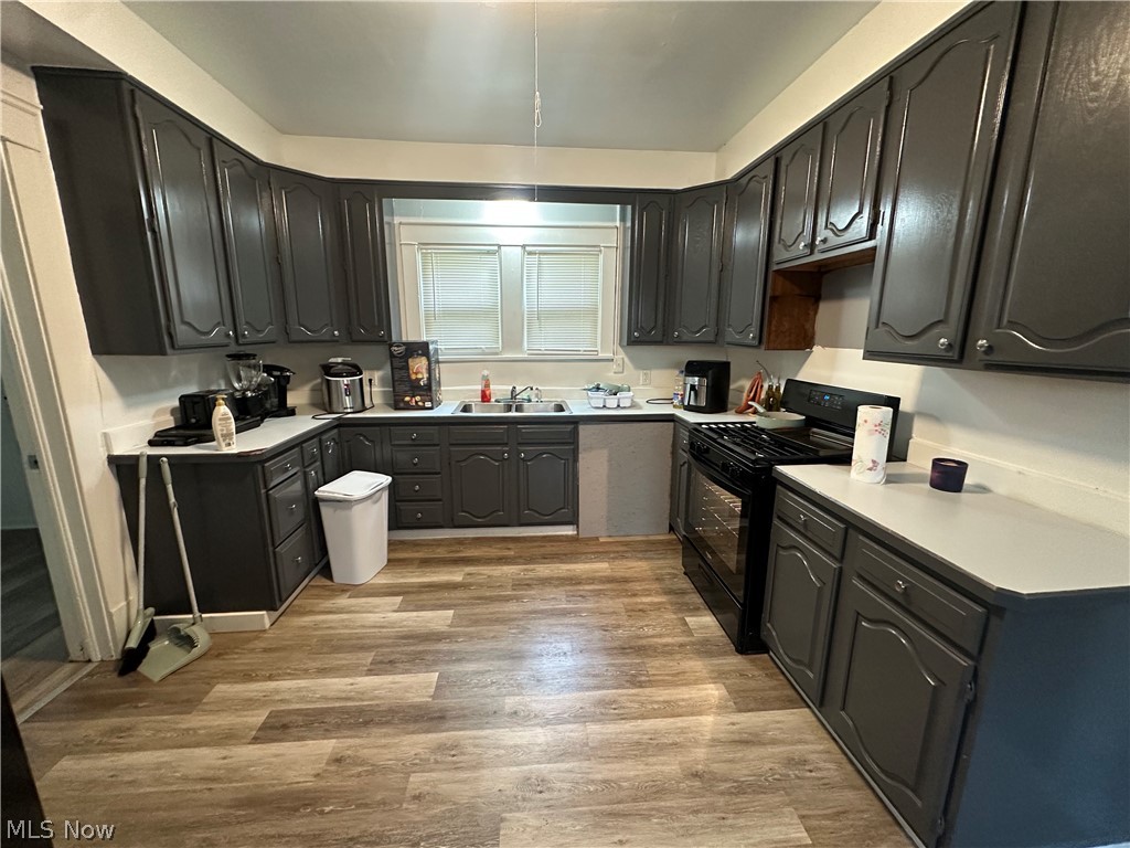 875 E 154th Street Cleveland OH 44110