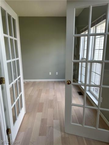 82 Stonesthrow Drive Berea OH 44017