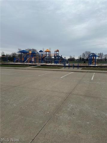 82 Stonesthrow Drive Berea OH 44017
