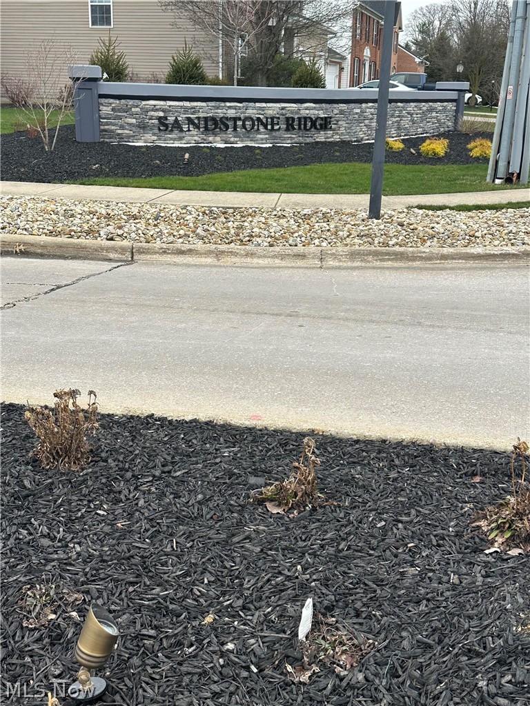 82 Stonesthrow Drive Berea OH 44017