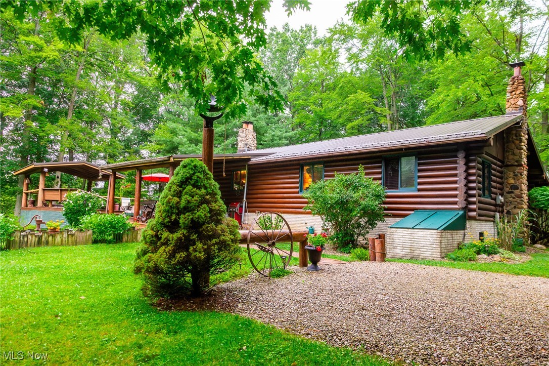 327 Township Road 350 Sullivan OH 44880