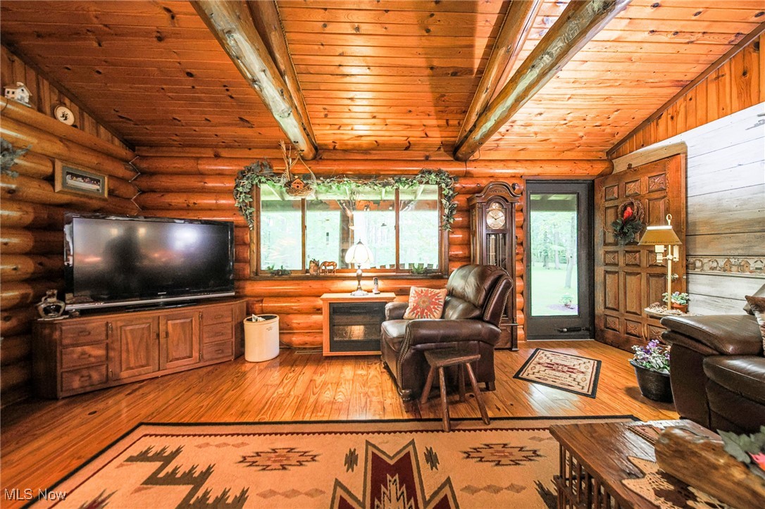 327 Township Road 350 Sullivan OH 44880