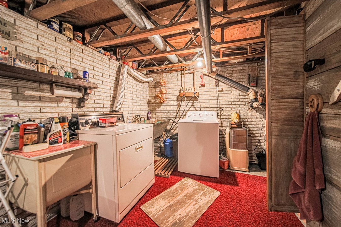 327 Township Road 350 Sullivan OH 44880